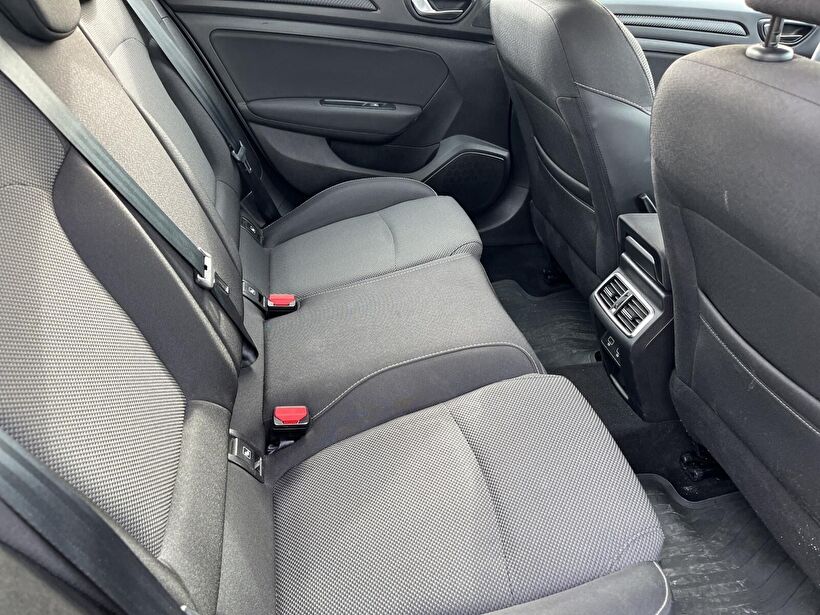 2024 Benzin Otomatik Renault Megane Gri Kemal Tepretoğulları Otomotiv Sanayi Ve Tic. A.Ş.