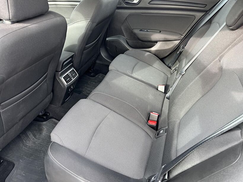 2024 Benzin Otomatik Renault Megane Gri Kemal Tepretoğulları Otomotiv Sanayi Ve Tic. A.Ş.