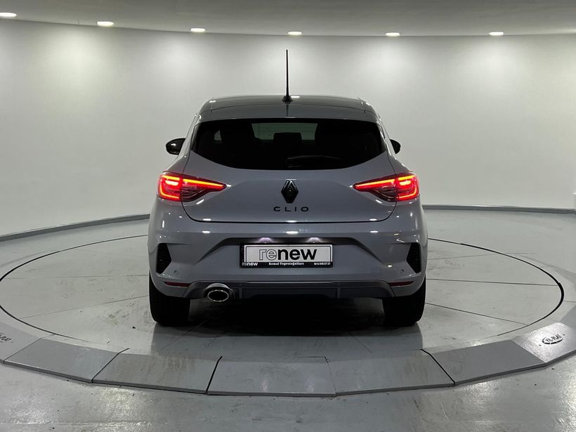 2025 Benzin Otomatik Renault Clio Gri Kemal Tepretoğulları Otomotiv Sanayi Ve Tic. A.Ş.
