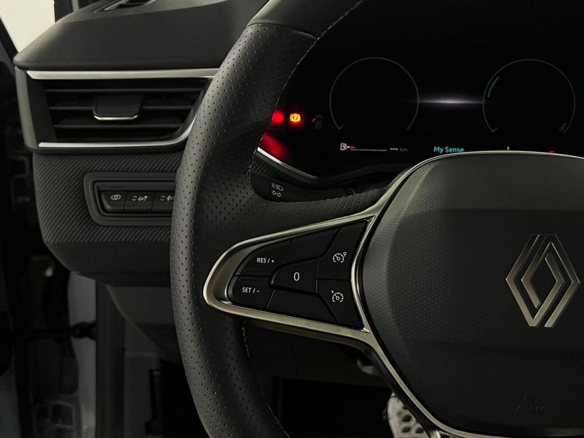 2025 Benzin Otomatik Renault Clio Gri Kemal Tepretoğulları Otomotiv Sanayi Ve Tic. A.Ş.