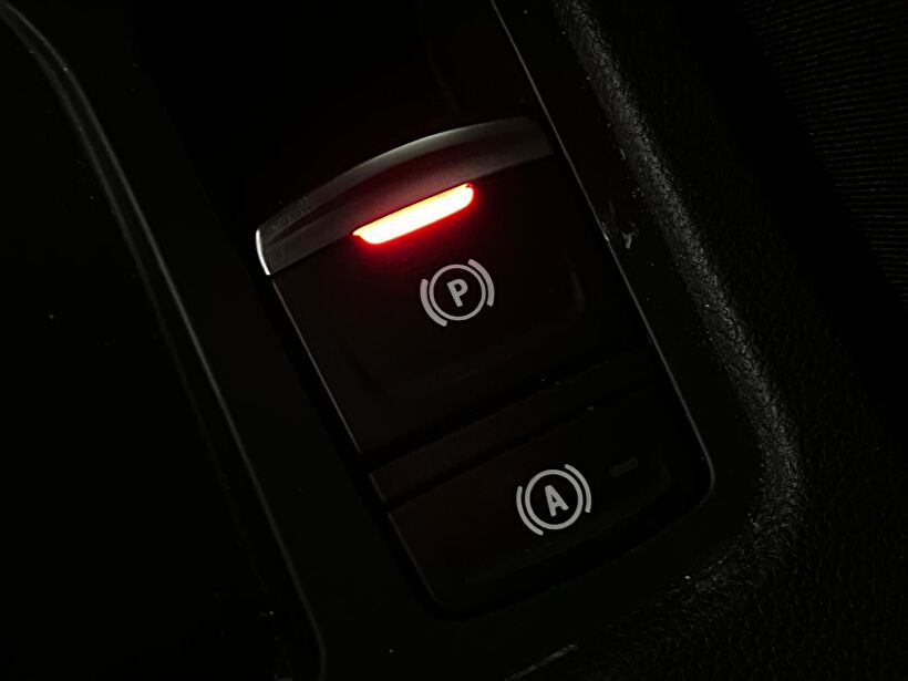 2025 Benzin Otomatik Renault Clio Gri Kemal Tepretoğulları Otomotiv Sanayi Ve Tic. A.Ş.