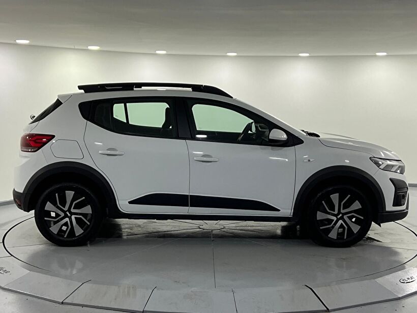 2025 Benzin Otomatik Dacia Sandero Stepway Beyaz Kemal Tepretoğulları Otomotiv Sanayi Ve Tic. A.Ş.