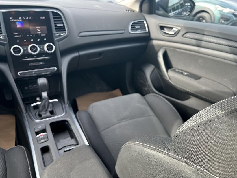 2024 Benzin Otomatik Renault Megane Gri Kemal Tepretoğulları Otomotiv Sanayi Ve Tic. A.Ş.