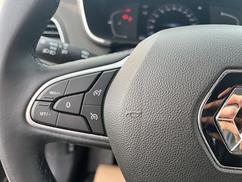 2024 Benzin Otomatik Renault Megane Gri Kemal Tepretoğulları Otomotiv Sanayi Ve Tic. A.Ş.