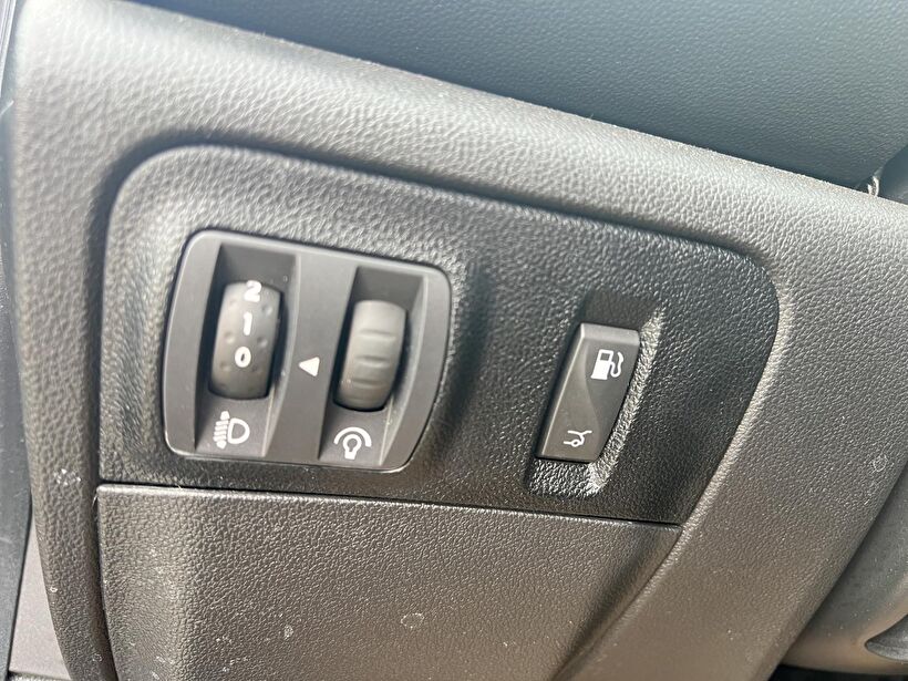 2024 Benzin Otomatik Renault Megane Gri Kemal Tepretoğulları Otomotiv Sanayi Ve Tic. A.Ş.