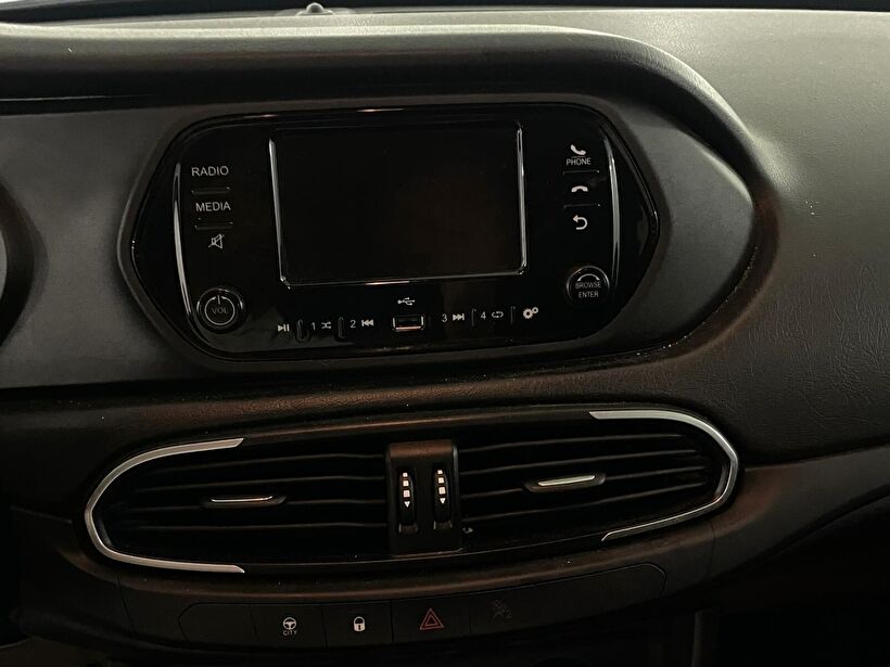 2023 Benzin Manuel Fiat Egea Cross Beyaz Kemal Tepretoğulları Otomotiv Sanayi Ve Tic. A.Ş.