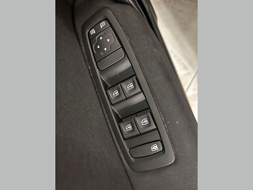 2024 Benzin Otomatik Renault Megane Gri Kemal Tepretoğulları Otomotiv Sanayi Ve Tic. A.Ş.