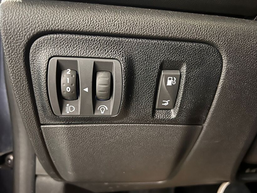 2024 Benzin Otomatik Renault Megane Gri Kemal Tepretoğulları Otomotiv Sanayi Ve Tic. A.Ş.