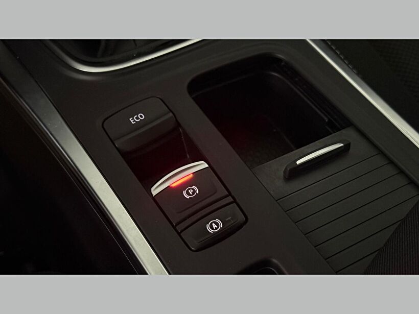 2025 Benzin Otomatik Renault Megane Gri Kemal Tepretoğulları Otomotiv Sanayi Ve Tic. A.Ş.