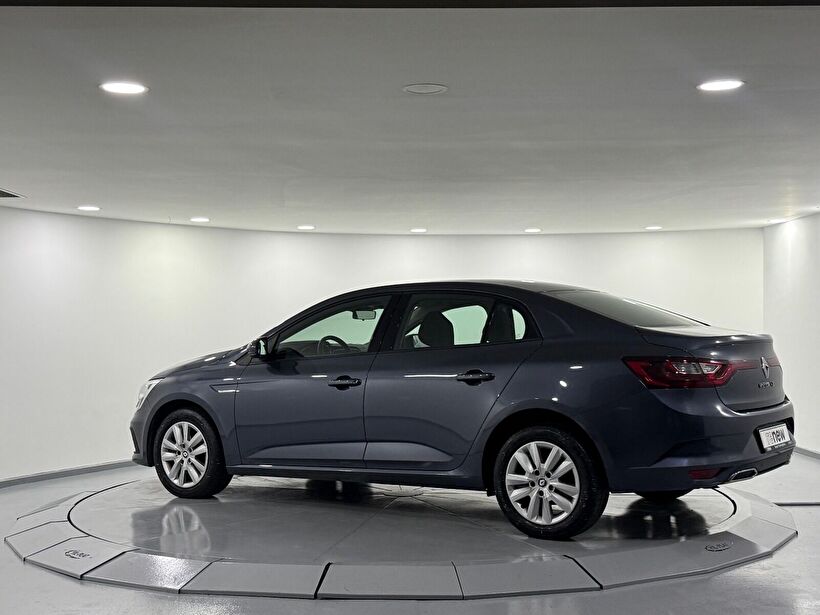 2025 Benzin Otomatik Renault Megane Gri Kemal Tepretoğulları Otomotiv Sanayi Ve Tic. A.Ş.