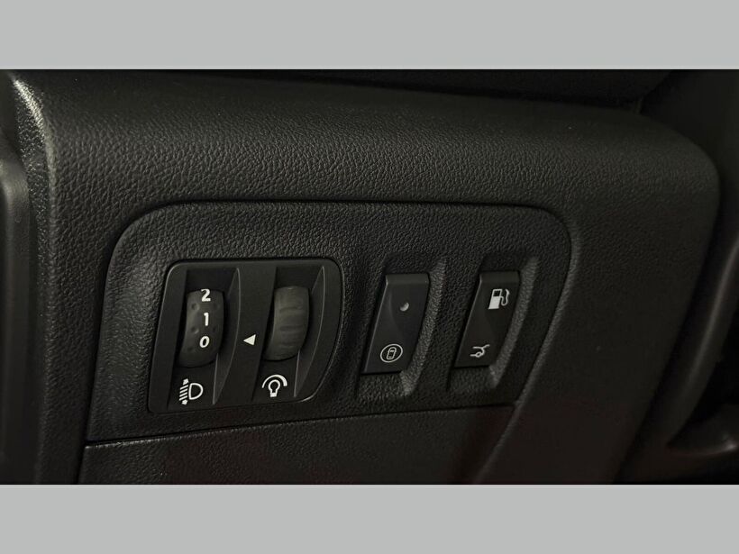 2025 Benzin Otomatik Renault Megane Gri Kemal Tepretoğulları Otomotiv Sanayi Ve Tic. A.Ş.