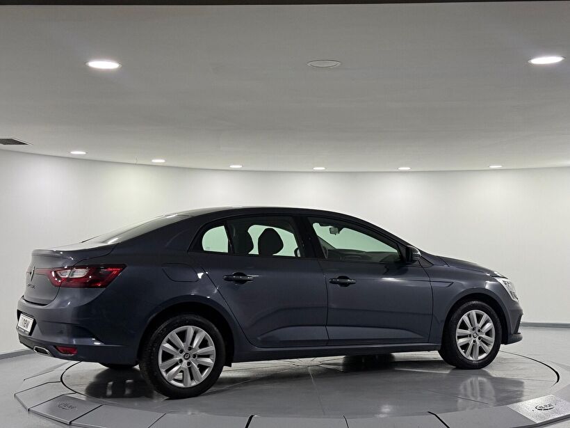 2025 Benzin Otomatik Renault Megane Gri Kemal Tepretoğulları Otomotiv Sanayi Ve Tic. A.Ş.