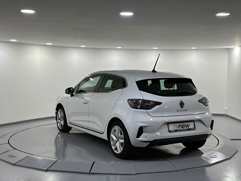 2024 Benzin Otomatik Renault Clio Beyaz Kemal Tepretoğulları Otomotiv Sanayi Ve Tic. A.Ş.