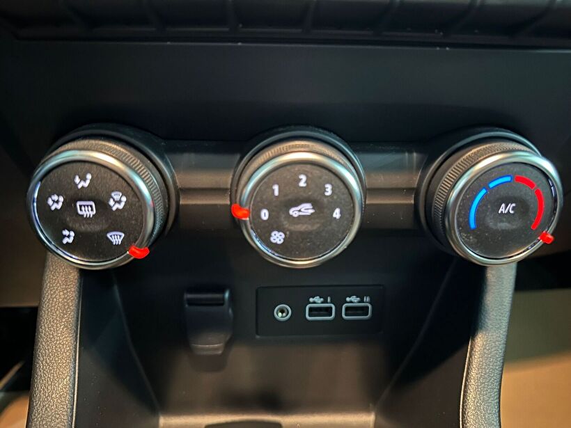 2024 Benzin Otomatik Renault Clio Beyaz Kemal Tepretoğulları Otomotiv Sanayi Ve Tic. A.Ş.