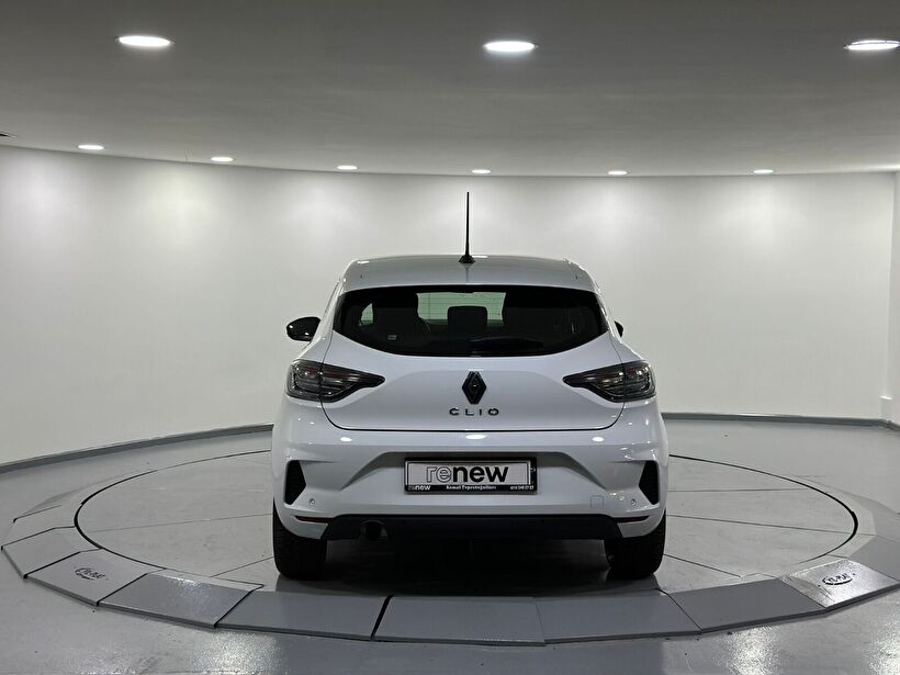 2024 Benzin Otomatik Renault Clio Beyaz Kemal Tepretoğulları Otomotiv Sanayi Ve Tic. A.Ş.
