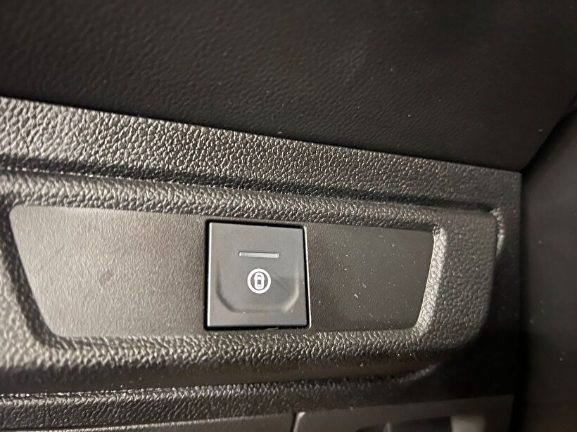 2025 Benzin Otomatik Dacia Sandero Stepway Beyaz Kemal Tepretoğulları Otomotiv Sanayi Ve Tic. A.Ş.