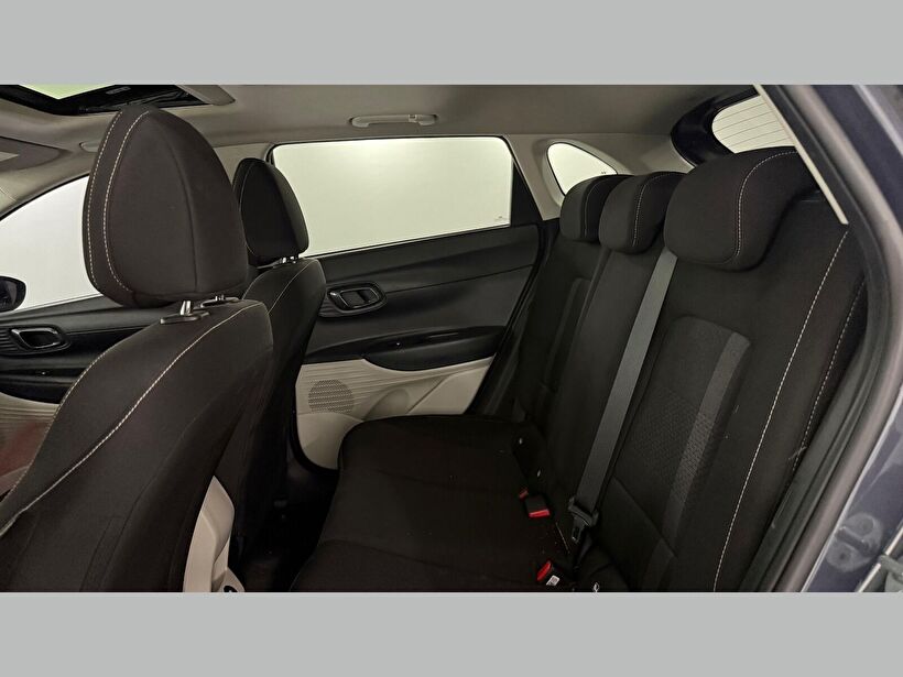 2025 Benzin Otomatik Hyundai i20 Gri Kemal Tepretoğulları Otomotiv Sanayi Ve Tic. A.Ş.