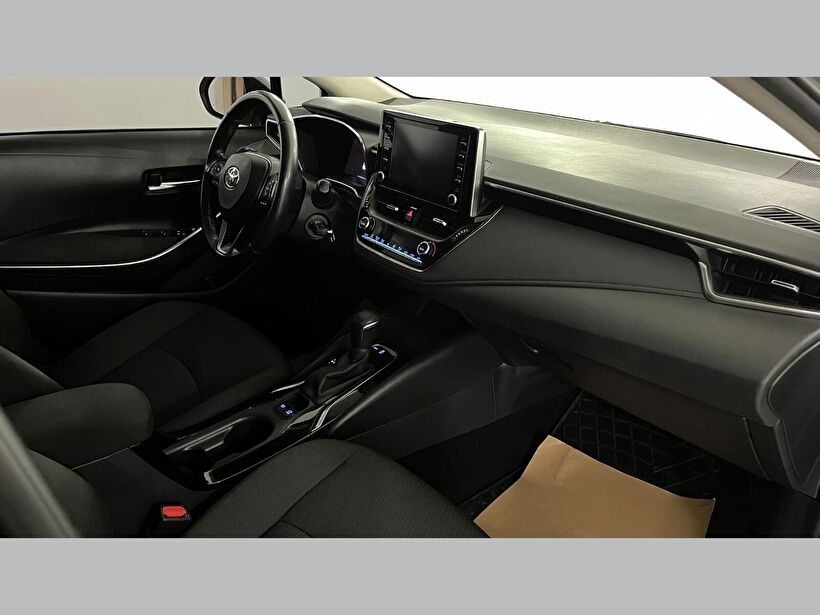 2020 Benzin Otomatik Toyota Corolla Gümüş Gri Kemal Tepretoğulları Otomotiv Sanayi Ve Tic. A.Ş.