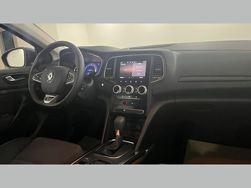 2024 Benzin Otomatik Renault Megane Gri Kemal Tepretoğulları Otomotiv Sanayi Ve Tic. A.Ş.