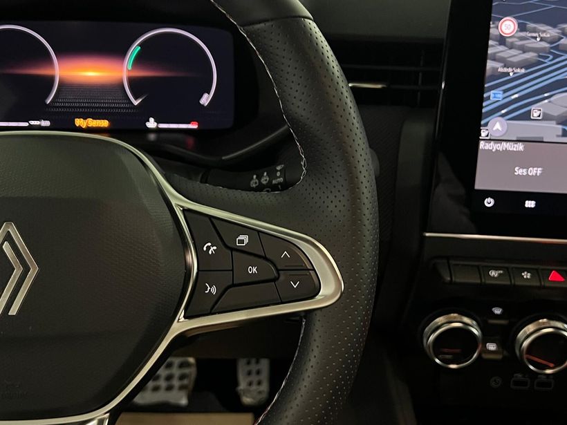 2025 Benzin Otomatik Renault Clio Beyaz Kemal Tepretoğulları Otomotiv Sanayi Ve Tic. A.Ş.