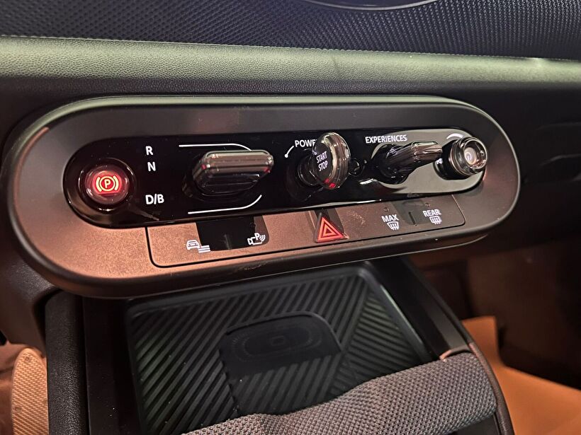 2025 Elektrik Otomatik Mini Countryman E Kırmızı Kemal Tepretoğulları Otomotiv Sanayi Ve Tic. A.Ş.