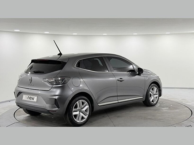 2024 Benzin Otomatik Renault Clio Gri Kemal Tepretoğulları Otomotiv Sanayi Ve Tic. A.Ş.