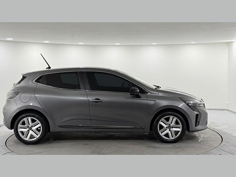 2024 Benzin Otomatik Renault Clio Gri Kemal Tepretoğulları Otomotiv Sanayi Ve Tic. A.Ş.