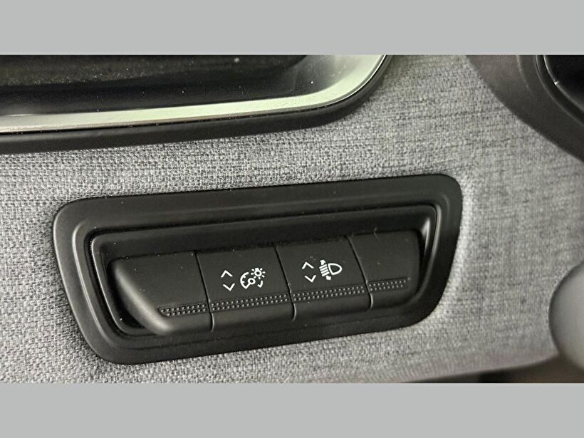 2024 Benzin Otomatik Renault Clio Gri Kemal Tepretoğulları Otomotiv Sanayi Ve Tic. A.Ş.