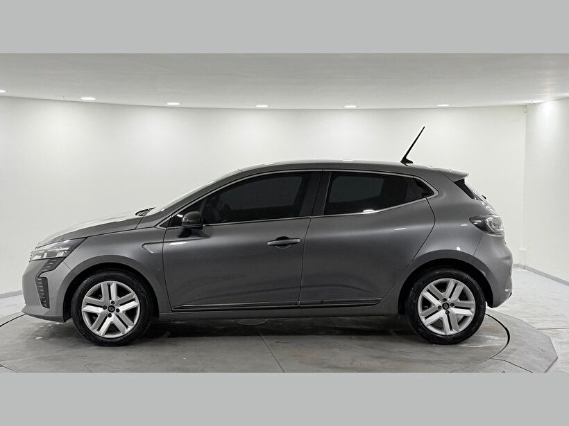 2024 Benzin Otomatik Renault Clio Gri Kemal Tepretoğulları Otomotiv Sanayi Ve Tic. A.Ş.