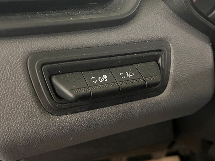 2023 Benzin Manuel Renault Clio Beyaz Kemal Tepretoğulları Otomotiv Sanayi Ve Tic. A.Ş.