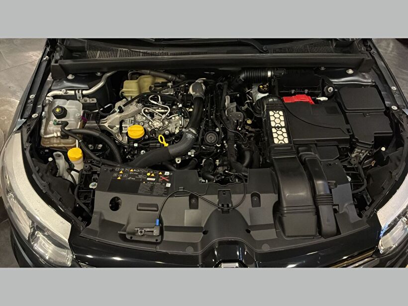 2025 Benzin Otomatik Renault Megane Gri Kemal Tepretoğulları Otomotiv Sanayi Ve Tic. A.Ş.