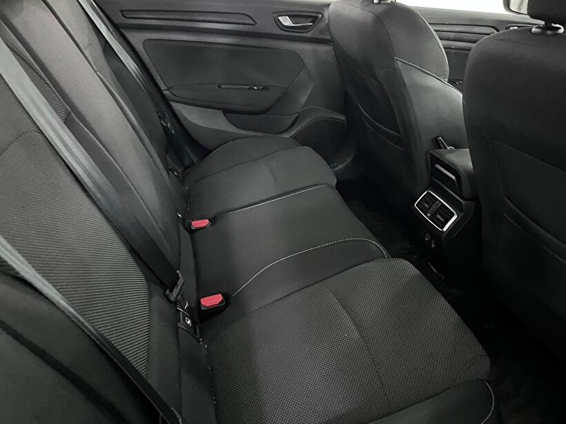 2025 Benzin Otomatik Renault Megane Gri Kemal Tepretoğulları Otomotiv Sanayi Ve Tic. A.Ş.