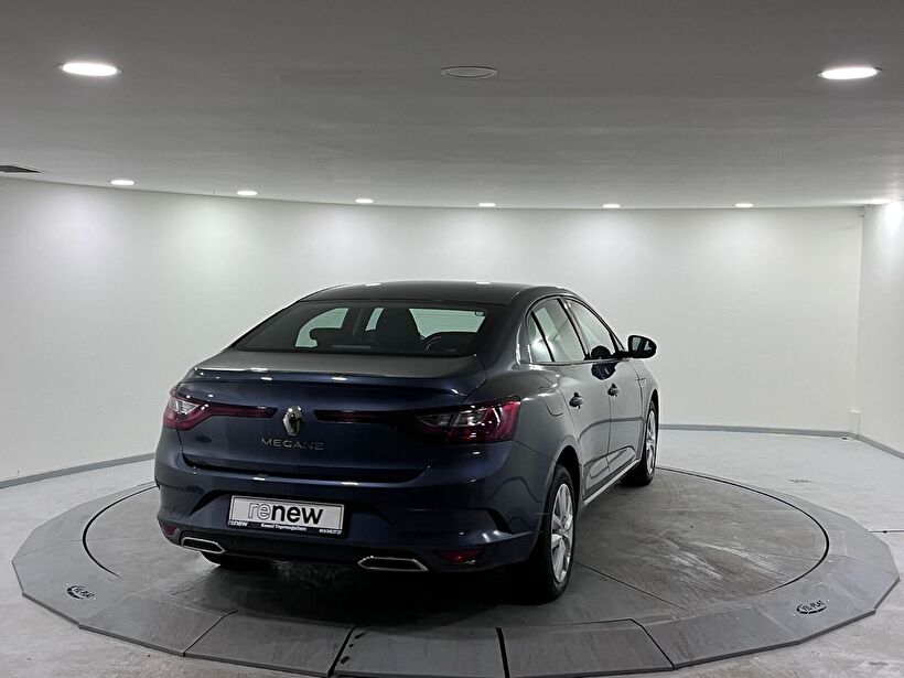 2025 Benzin Otomatik Renault Megane Gri Kemal Tepretoğulları Otomotiv Sanayi Ve Tic. A.Ş.