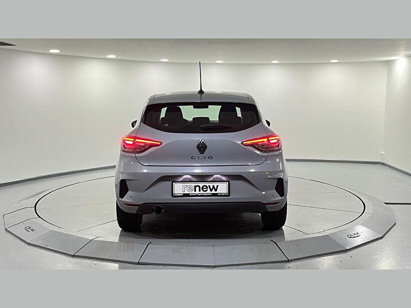 2025 Benzin Otomatik Renault Clio Gri Kemal Tepretoğulları Otomotiv Sanayi Ve Tic. A.Ş.