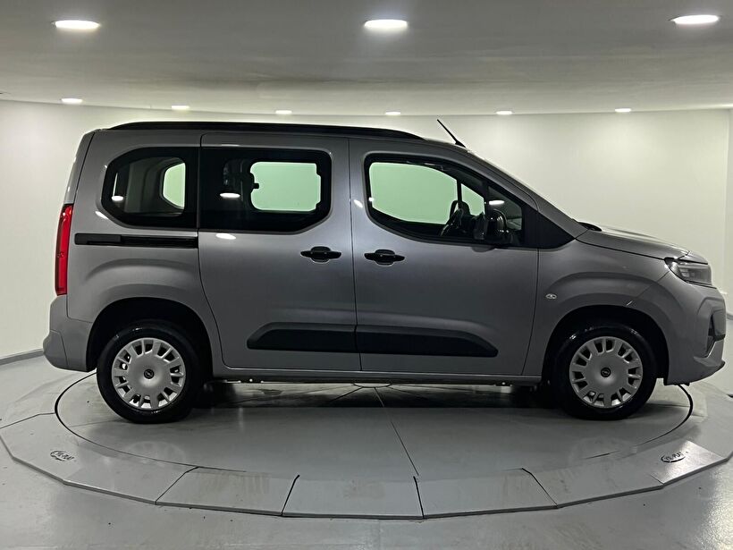2026 Dizel Otomatik Opel Combo Gri Kemal Tepretoğulları Otomotiv Sanayi Ve Tic. A.Ş.