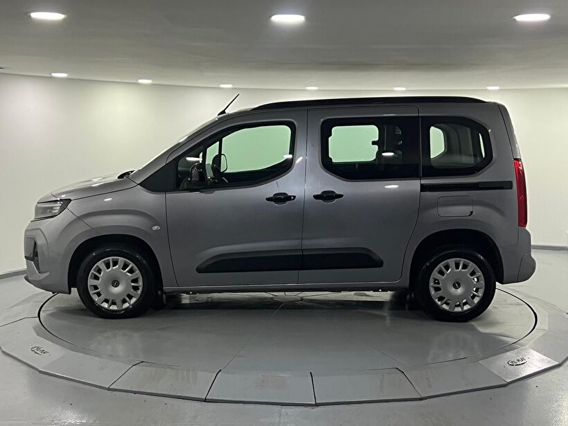 2026 Dizel Otomatik Opel Combo Gri Kemal Tepretoğulları Otomotiv Sanayi Ve Tic. A.Ş.