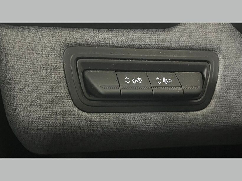 2024 Benzin Otomatik Renault Clio Gri Kemal Tepretoğulları Otomotiv Sanayi Ve Tic. A.Ş.