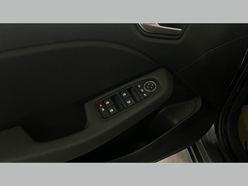 2024 Benzin Otomatik Renault Clio Gri Kemal Tepretoğulları Otomotiv Sanayi Ve Tic. A.Ş.