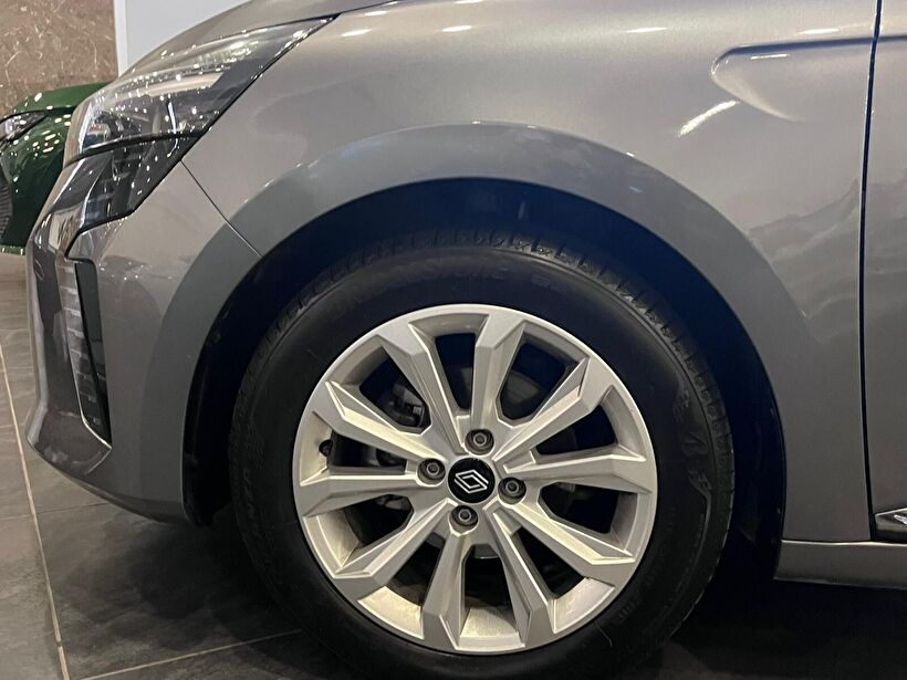 2024 Benzin Otomatik Renault Clio Gri Kemal Tepretoğulları Otomotiv Sanayi Ve Tic. A.Ş.