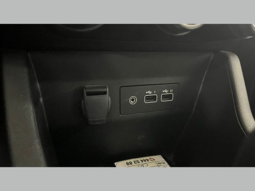 2024 Benzin Otomatik Renault Clio Gri Kemal Tepretoğulları Otomotiv Sanayi Ve Tic. A.Ş.