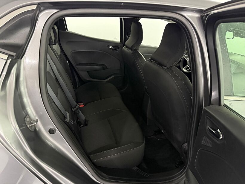 2025 Benzin Otomatik Renault Clio Gri Kemal Tepretoğulları Otomotiv Sanayi Ve Tic. A.Ş.