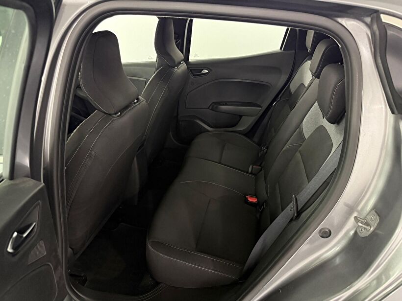 2025 Benzin Otomatik Renault Clio Gri Kemal Tepretoğulları Otomotiv Sanayi Ve Tic. A.Ş.