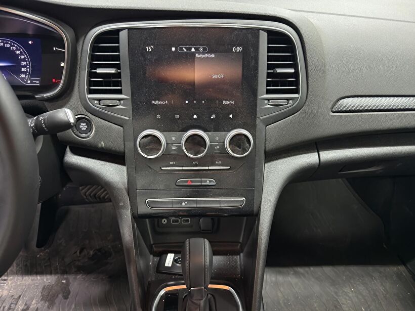 2024 Benzin Otomatik Renault Megane Gri Kemal Tepretoğulları Otomotiv Sanayi Ve Tic. A.Ş.