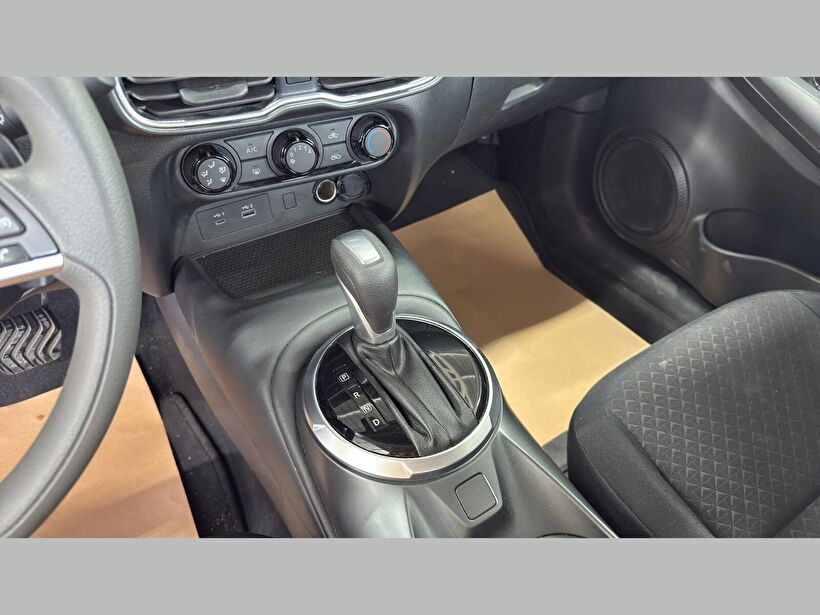 2025 Benzin Otomatik Nissan Juke Gümüş Gri Kemal Tepretoğulları Otomotiv Sanayi Ve Tic. A.Ş.