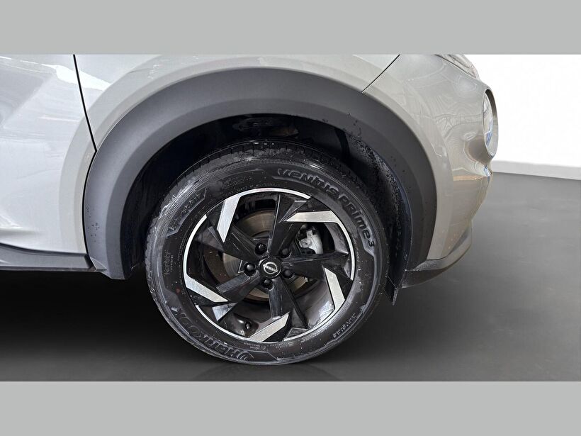 2025 Benzin Otomatik Nissan Juke Gümüş Gri Kemal Tepretoğulları Otomotiv Sanayi Ve Tic. A.Ş.
