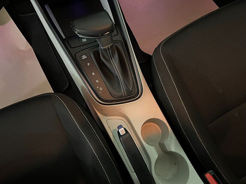 2025 Benzin Otomatik Hyundai Bayon Beyaz Kemal Tepretoğulları Otomotiv Sanayi Ve Tic. A.Ş.