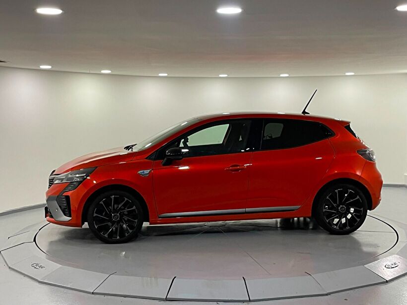 2025 Benzin Otomatik Renault Clio Turuncu Kemal Tepretoğulları Otomotiv Sanayi Ve Tic. A.Ş.