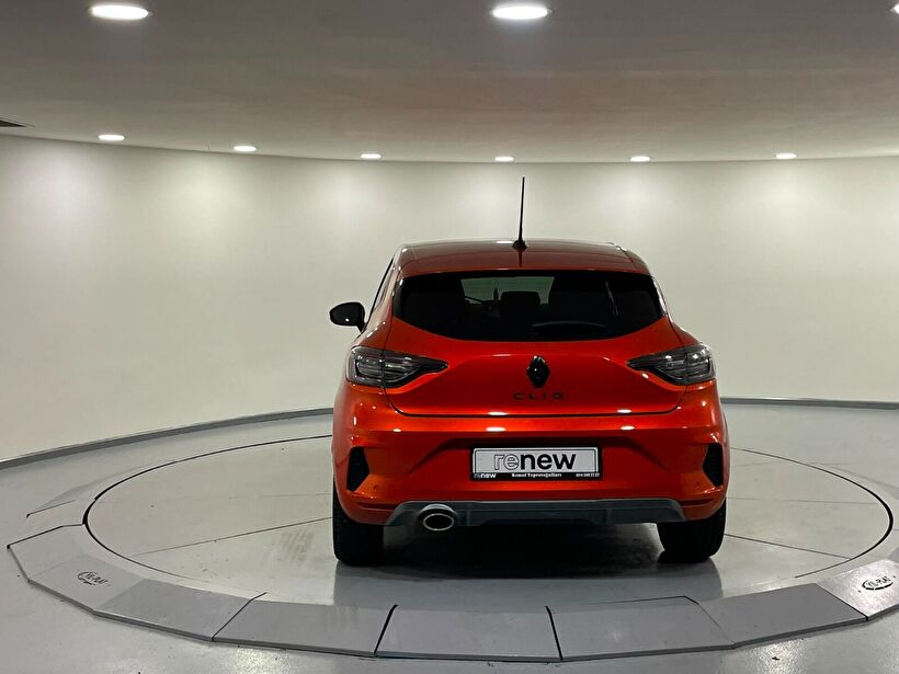 2025 Benzin Otomatik Renault Clio Turuncu Kemal Tepretoğulları Otomotiv Sanayi Ve Tic. A.Ş.