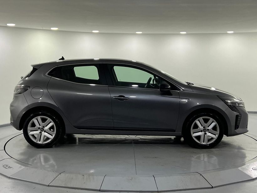 2025 Benzin Otomatik Renault Clio Gri Kemal Tepretoğulları Otomotiv Sanayi Ve Tic. A.Ş.