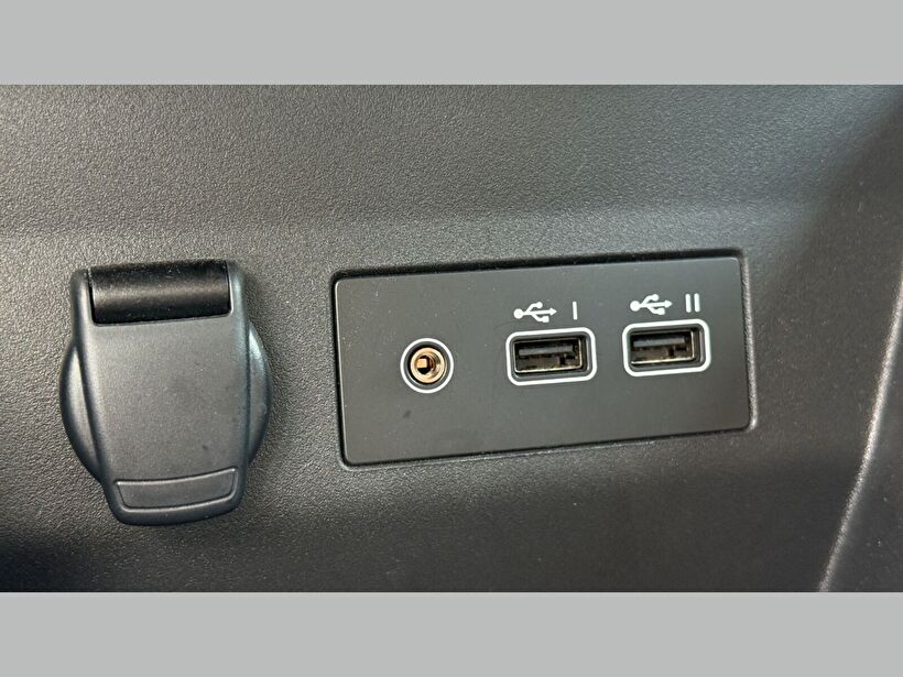 2024 Benzin Otomatik Renault Clio Gri Kemal Tepretoğulları Otomotiv Sanayi Ve Tic. A.Ş.